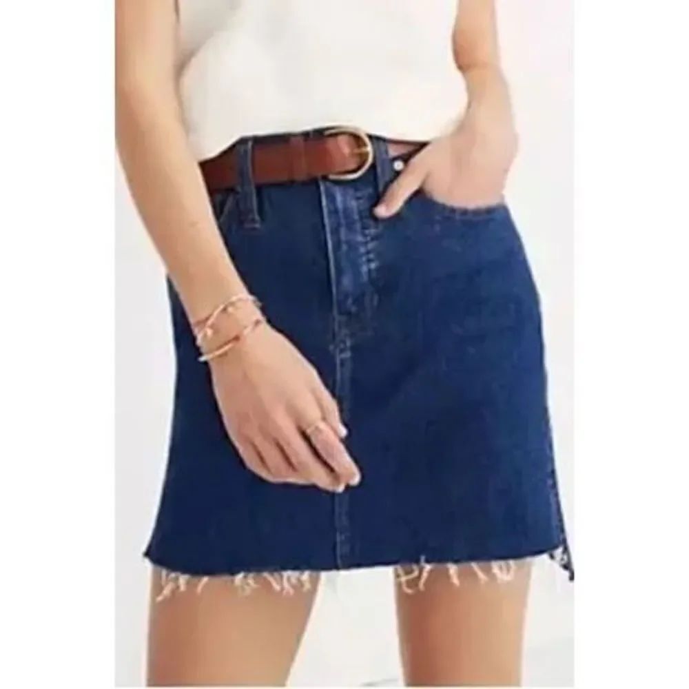 Madewell distressed stretch denim straight raw hem size 27 skirt